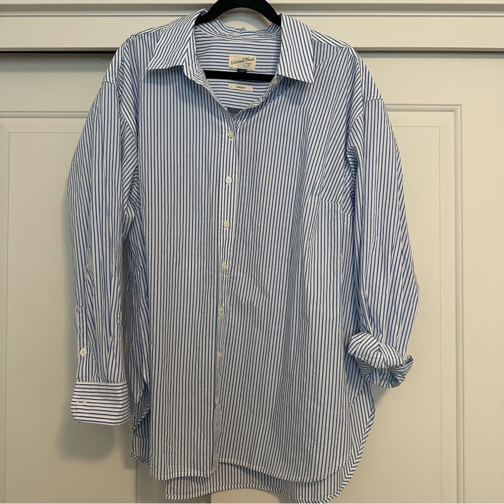Universal Thread Blue and White Button Down Shirt